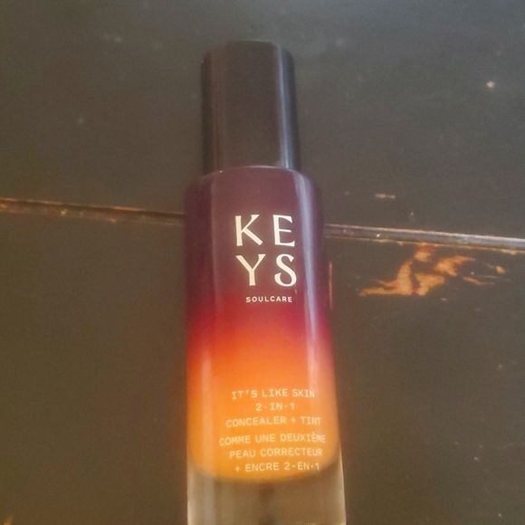 Keys skin tint - Picture 1 of 3